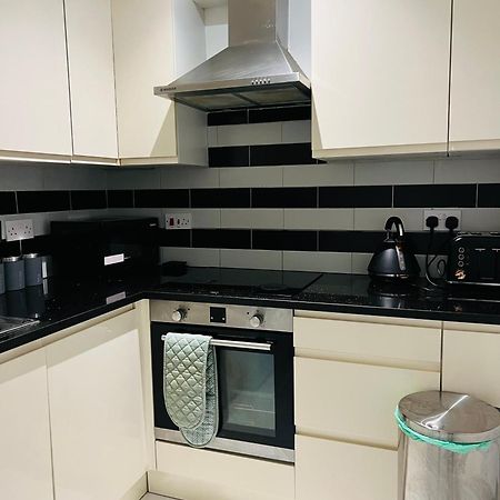 "Spacious Family, Friendly" 1 Bedroom In Kings Cross, St Pancras!!!118A Лондон Екстер'єр фото