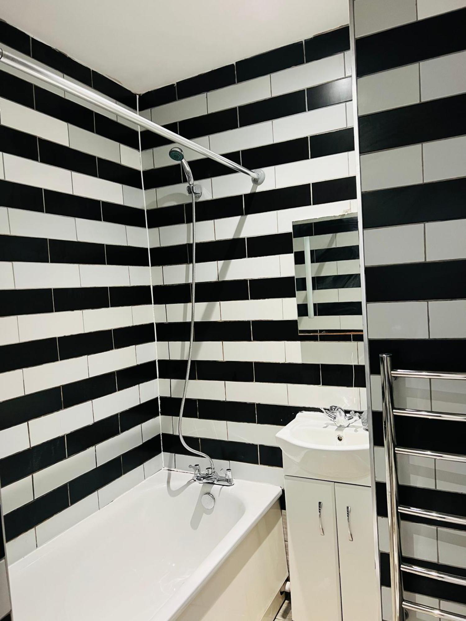 "Spacious Family, Friendly" 1 Bedroom In Kings Cross, St Pancras!!!118A Лондон Екстер'єр фото