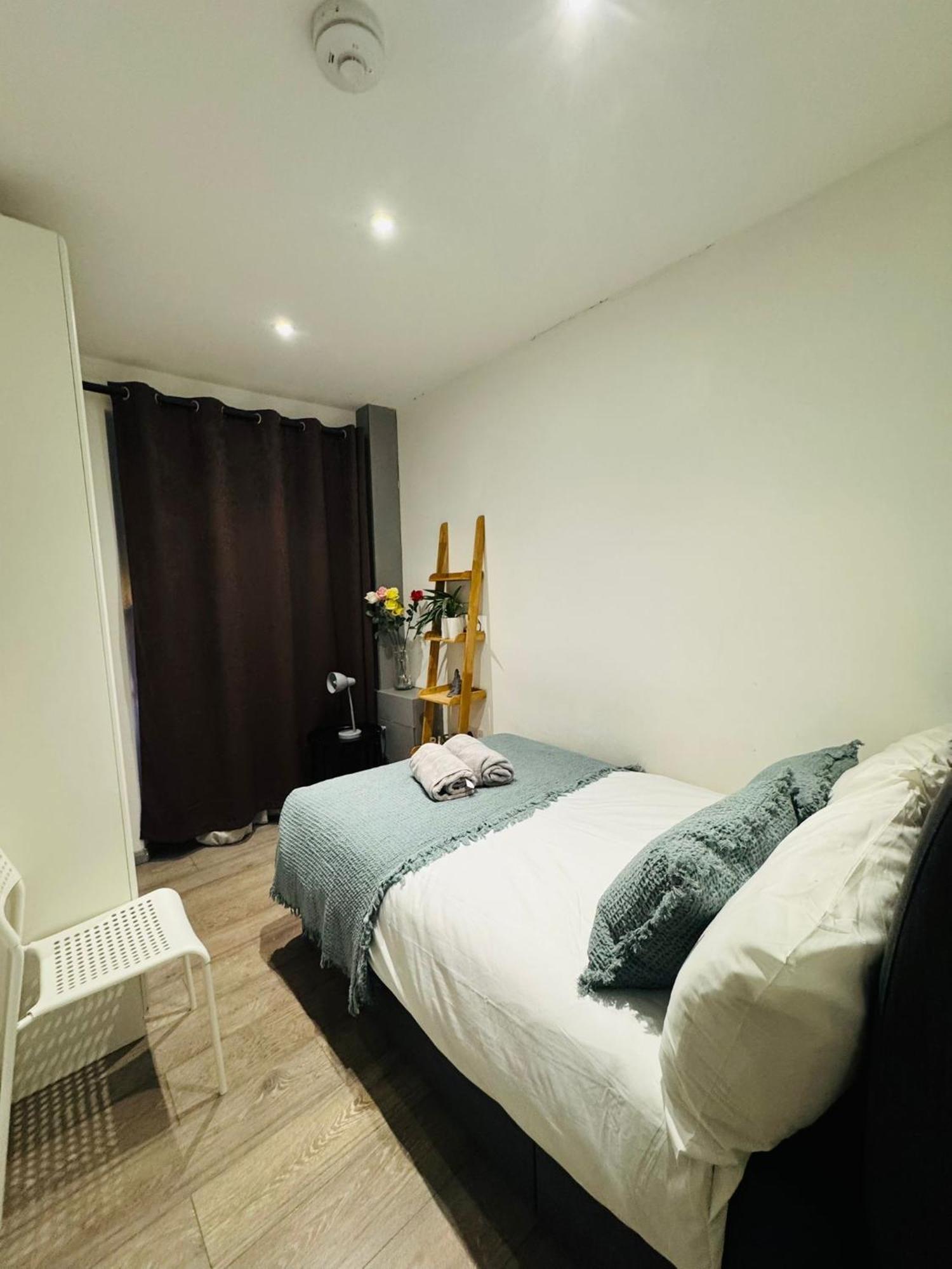 "Spacious Family, Friendly" 1 Bedroom In Kings Cross, St Pancras!!!118A Лондон Екстер'єр фото
